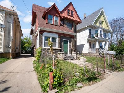 2000 W Pierce STREET
