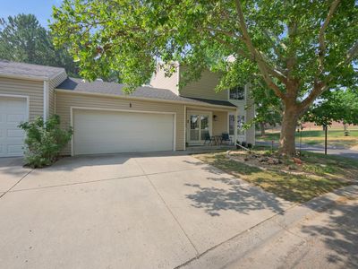 1 Moselle Ct