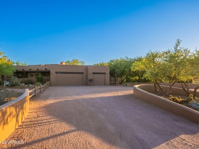 10545 E Creekview Dr