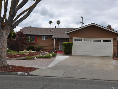 1808 Ronie Way