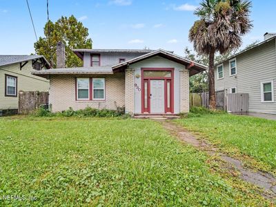 930 CEDAR Street