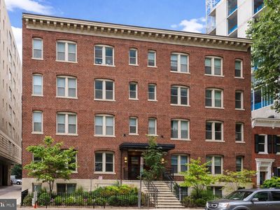 1121 24th St NW APT 209