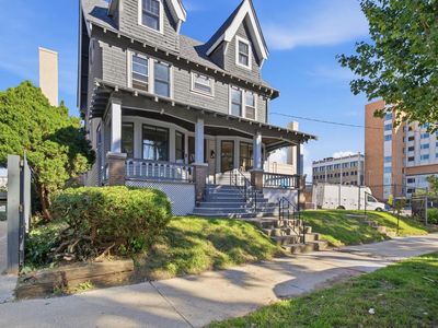 826 N 28th STREET