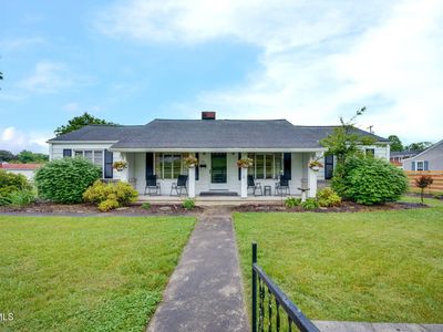706 E Holston Ave