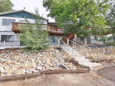 930 Iowa Ave APT 5