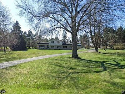 3423 Burwood Ln