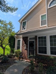 17 Quail Brook Court
