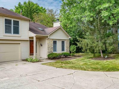 6031 Sawmill Woods Dr