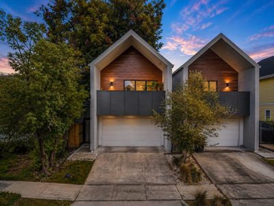 1136 Aurora St