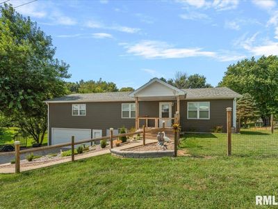 1607 Vineyard Hls