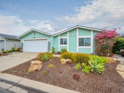 927 Vista Del Rio