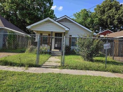 2424 Norman Ave