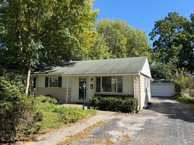 139 N Hager Ave