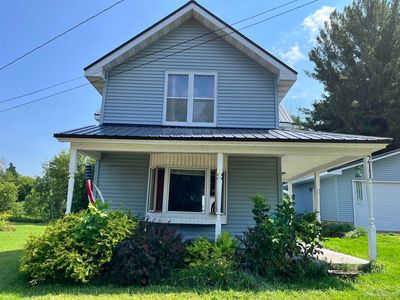 211 S Steel St
