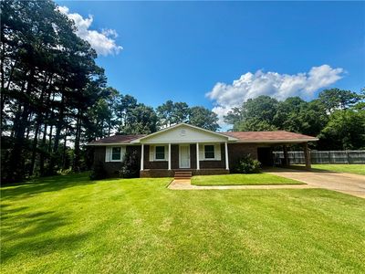 516 Pinecrest Dr E