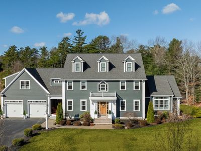 372 Country Club Way