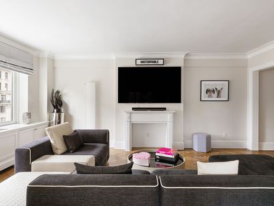 530 Park Ave APT 14D