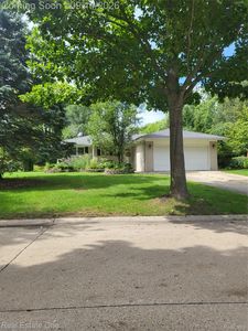 6039 Walker Dr