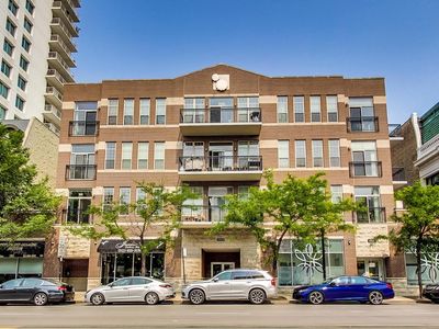 1919 S Michigan Ave Unit 302