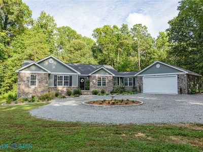 36 Kamps Ln