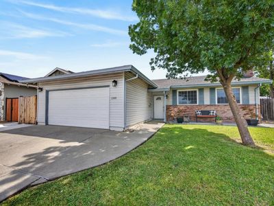 2300 Flicker Ln