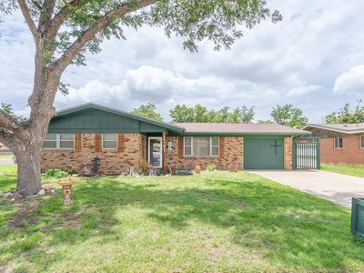 1201 NW 8th Pl