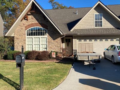 2222 McCampbell Wells Way