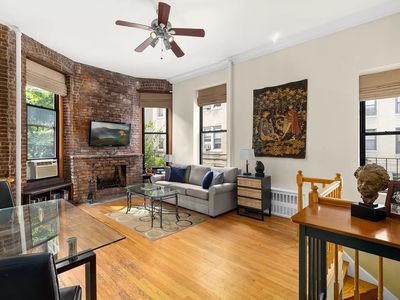 327 W 85th St APT 1D