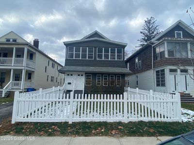 49 Forest Avenue