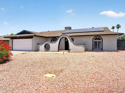 7526 E PUEBLO Avenue