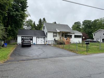 33 Longview Ave