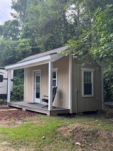 370B Log Cabin Rd