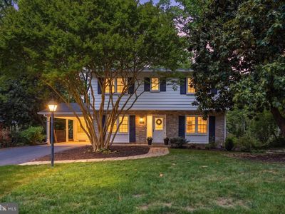 312 Broadleaf Dr NE