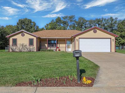 3929 Forrest Ln