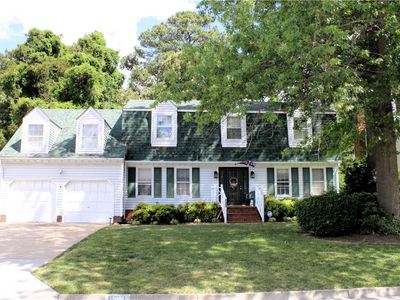 833 Le Cove Dr