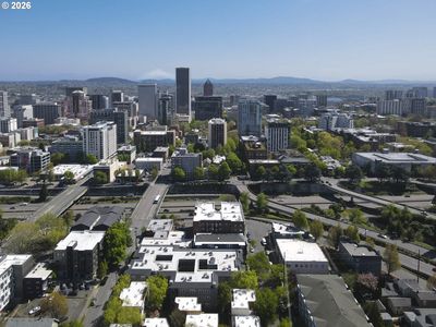 1535 SW Clay St APT 304