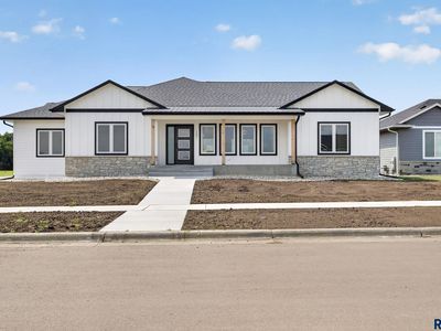 151 Mydland Cir
