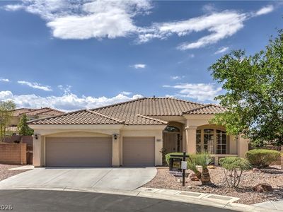 8620 Trianon Ln