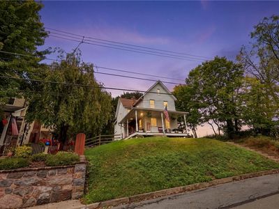 340 S 4th St
