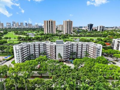 3101 N Country Club Dr APT 209