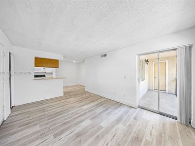1237 SW 46th Ave APT 806