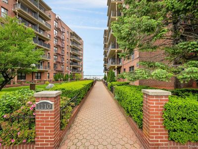 1110 Stadium Avenue #1H