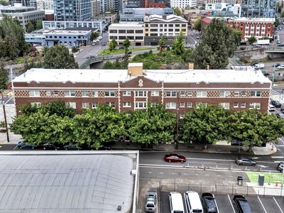 20 NW 16th Ave APT 208