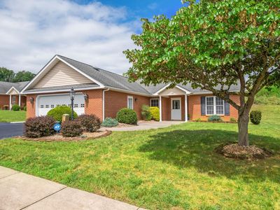 130 Red Oak Dr
