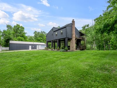 1395 Dix Dr