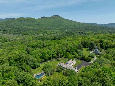 318 Spring Hill Lane