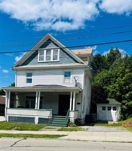 527 Pine St