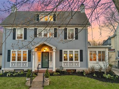 97 Depew Ave