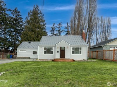 950 SE 4th Avenue