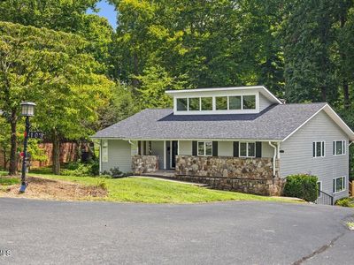 105 Dogwood Ln